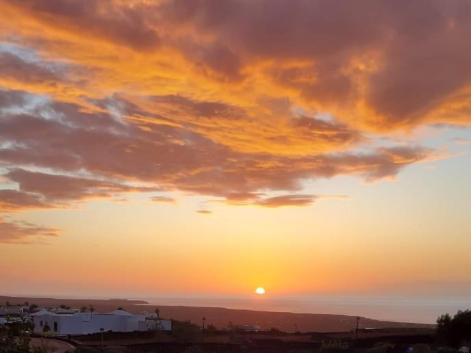 Apartamento Con Terraza Y Jardin Las Breñas المظهر الخارجي الصورة